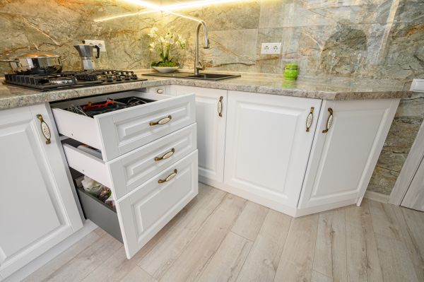 Kitchen Cabinets Refacing Service